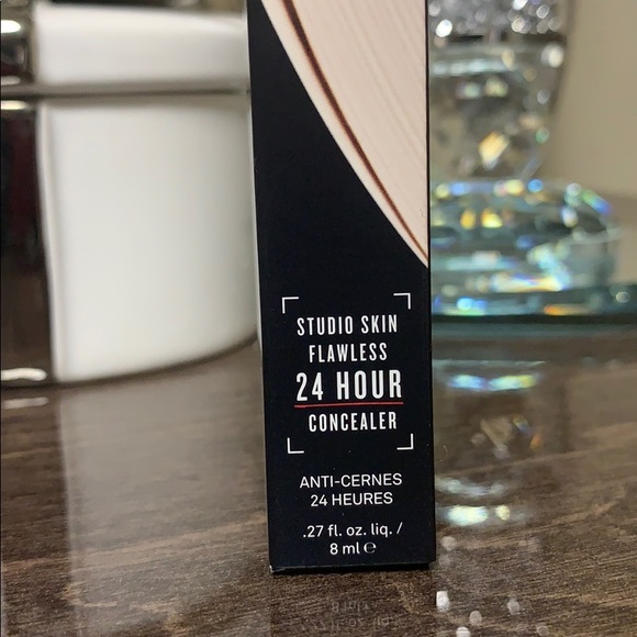 Smashbox Studio Skin Flawless 24 Hour Concealer - Picture 8 of 8